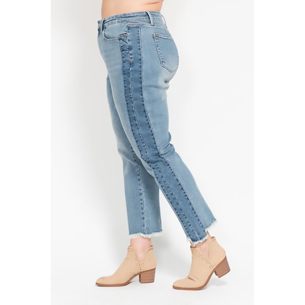 NWT Judy Blue Vintage Wash Plus Size Side Panel Contrast Frayed Hem Slim Jeans